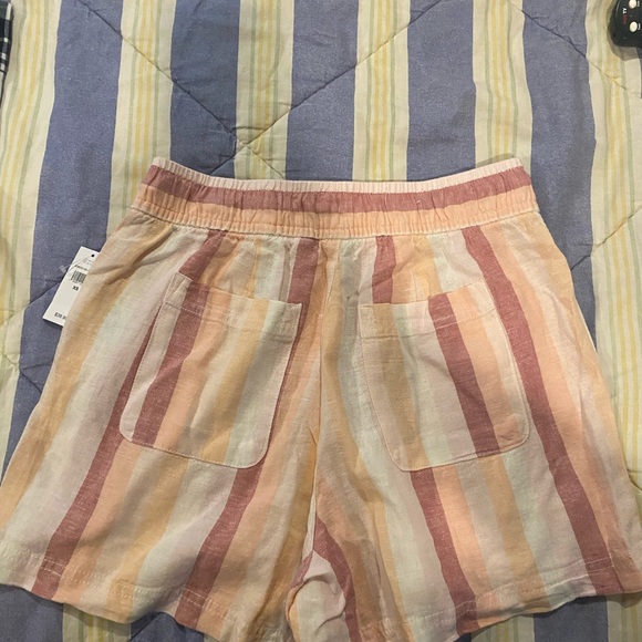 Gap XS Women’s easy pull on summer shorts - Picture 4 of 5